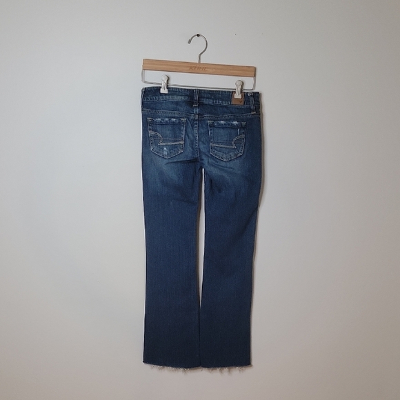 Favorite Boyfriend American Eagle Blue Jeans with Raw Hem Size 2 - Picture 3 of 5